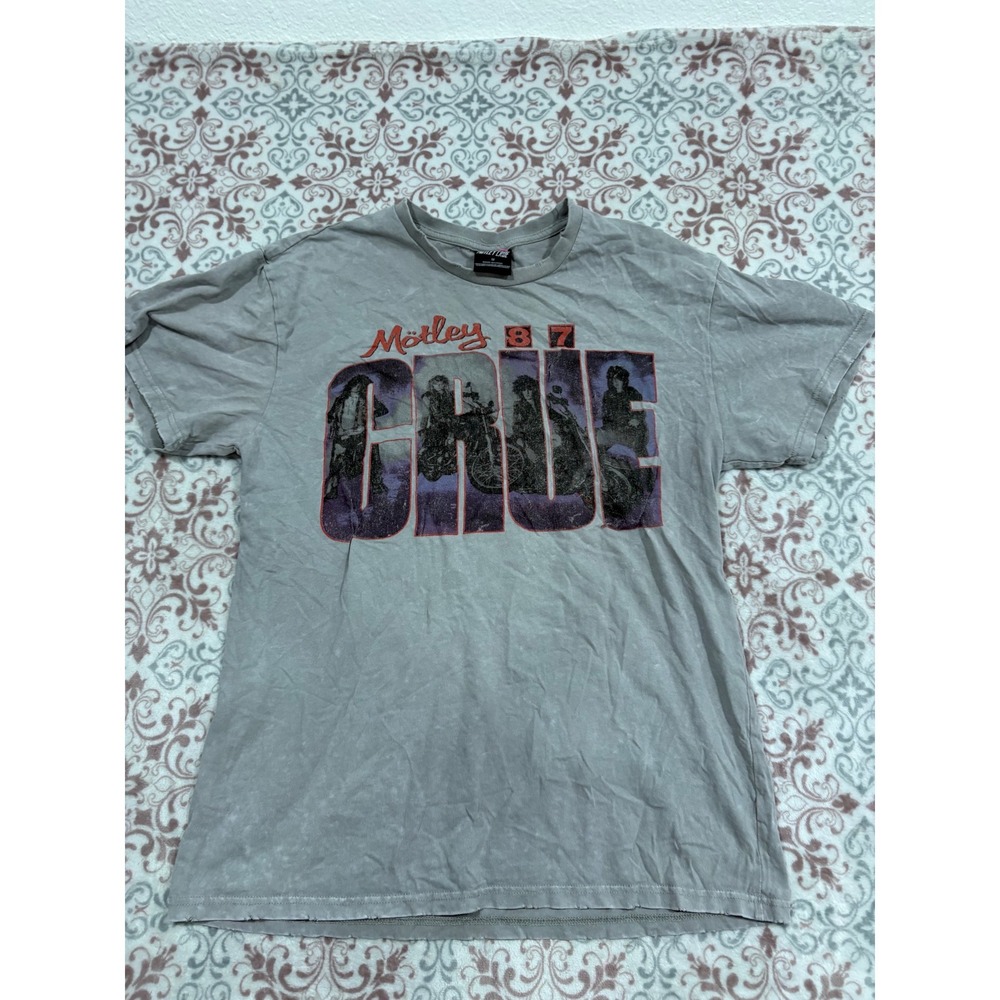 Motley Crue Shirt Mens Medium Gray Mineral Wash 1987 Girls Girls Girls Graphic T